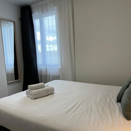 אובנה Hotel Le Ponson מראה חיצוני תמונה