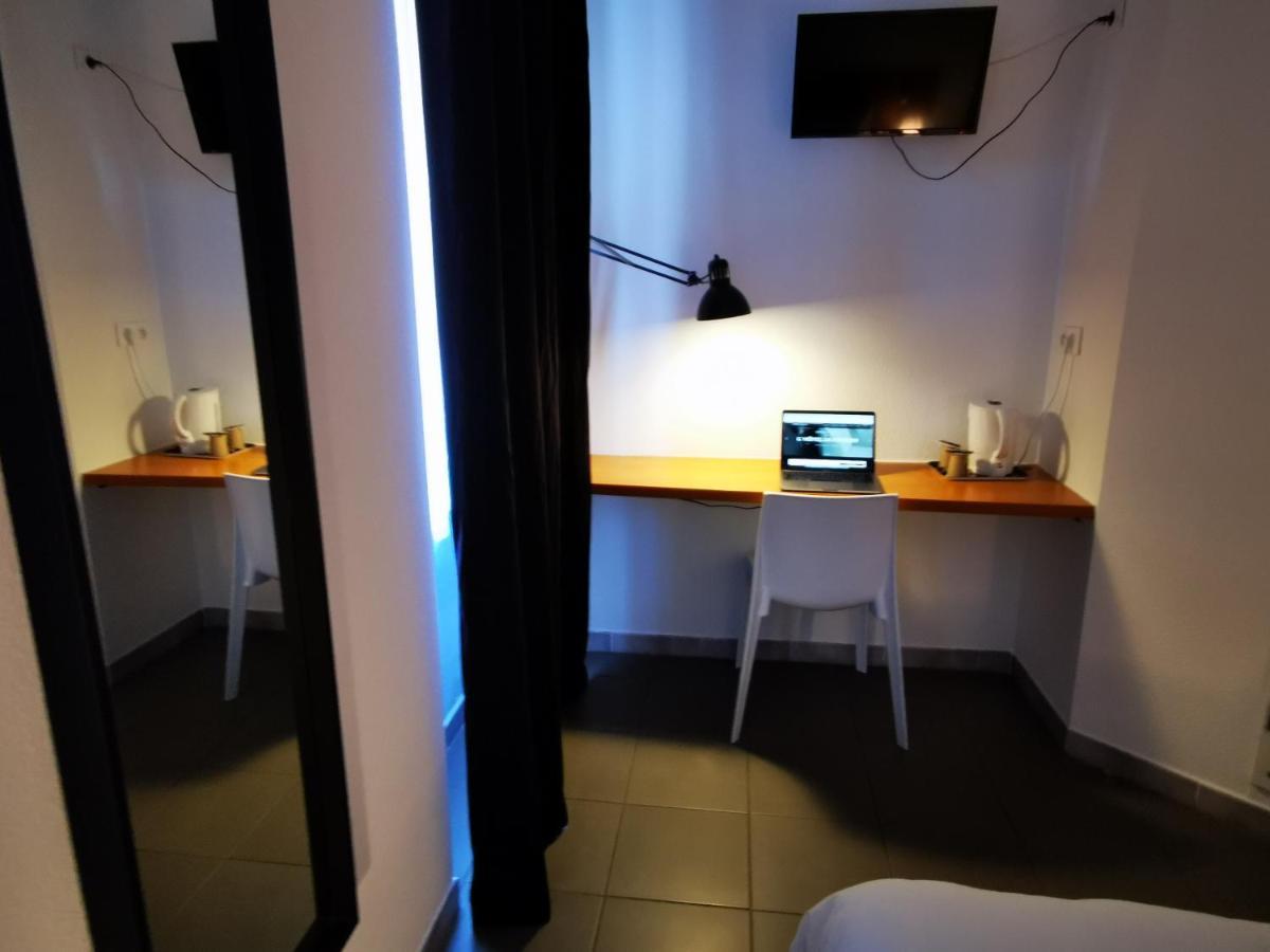 אובנה Hotel Le Ponson מראה חיצוני תמונה
