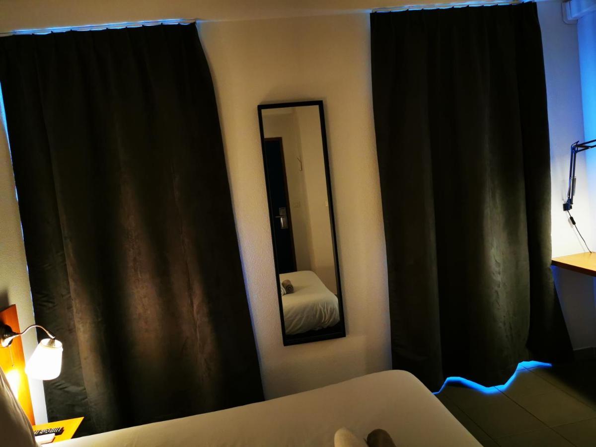 אובנה Hotel Le Ponson מראה חיצוני תמונה