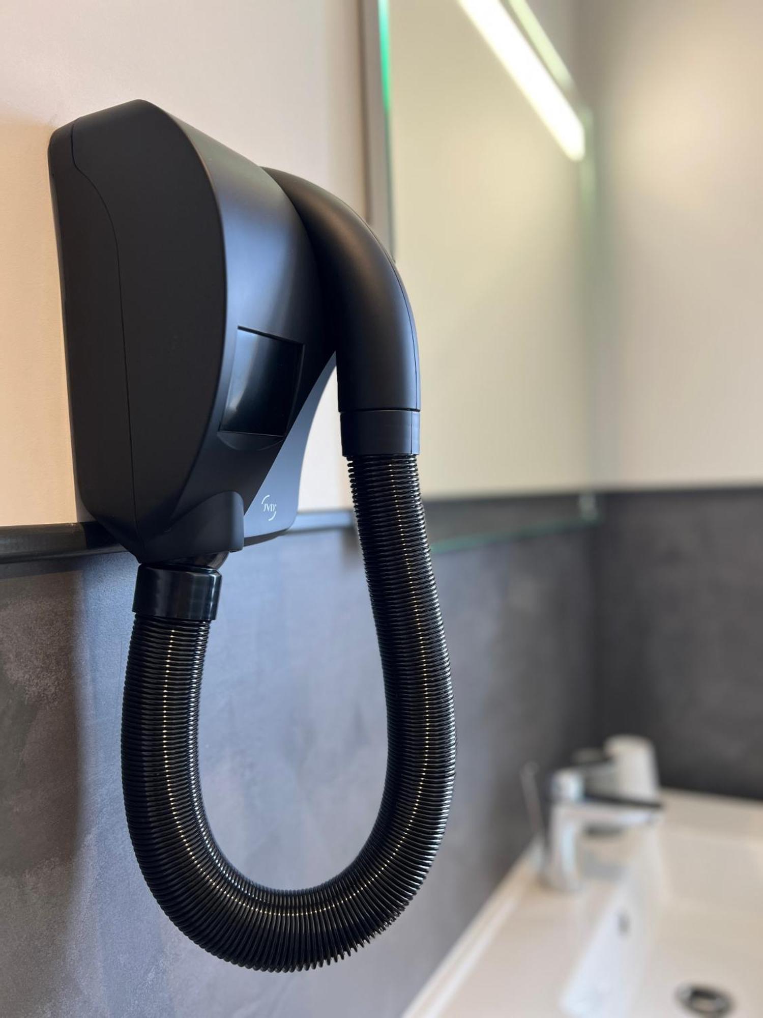 אובנה Hotel Le Ponson מראה חיצוני תמונה